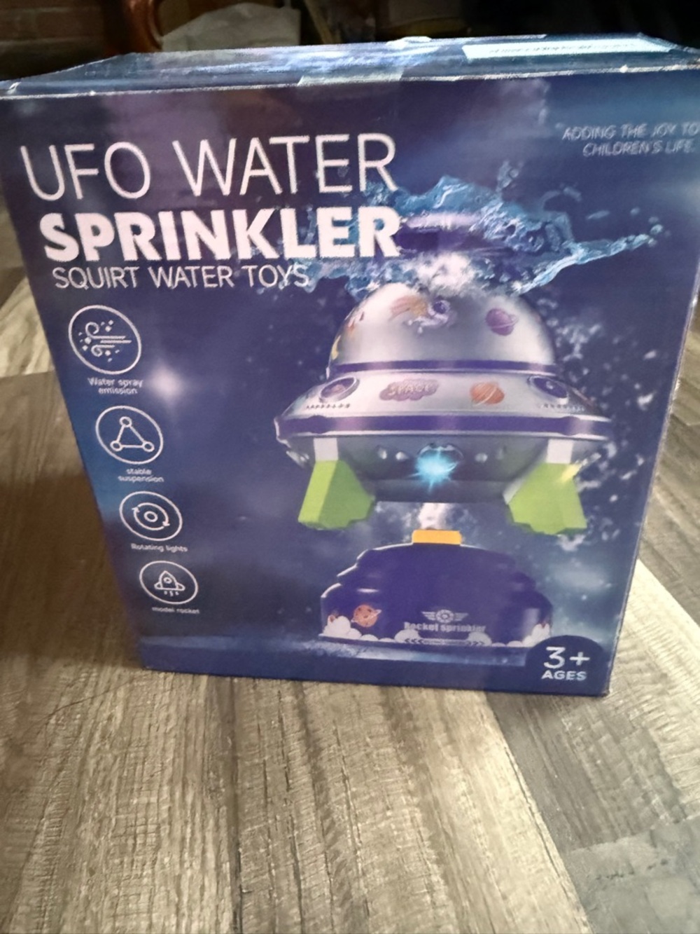 UFO Water Sprinkler Squirt Water Toy - Purple & Green